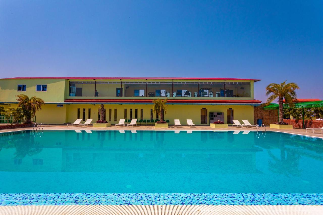 Lumbini Green Resort Bhagwanpur Экстерьер фото
