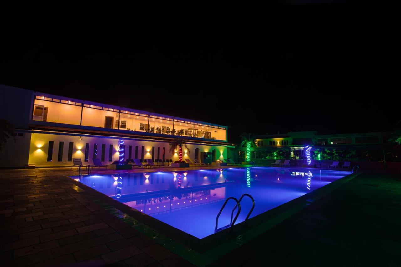 Lumbini Green Resort Bhagwanpur Экстерьер фото